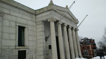 Bunker Hill Building