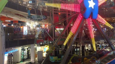 Toys R Us Ferris Wheel