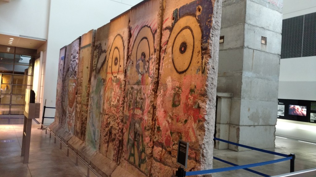 Newseum Berlin Wall